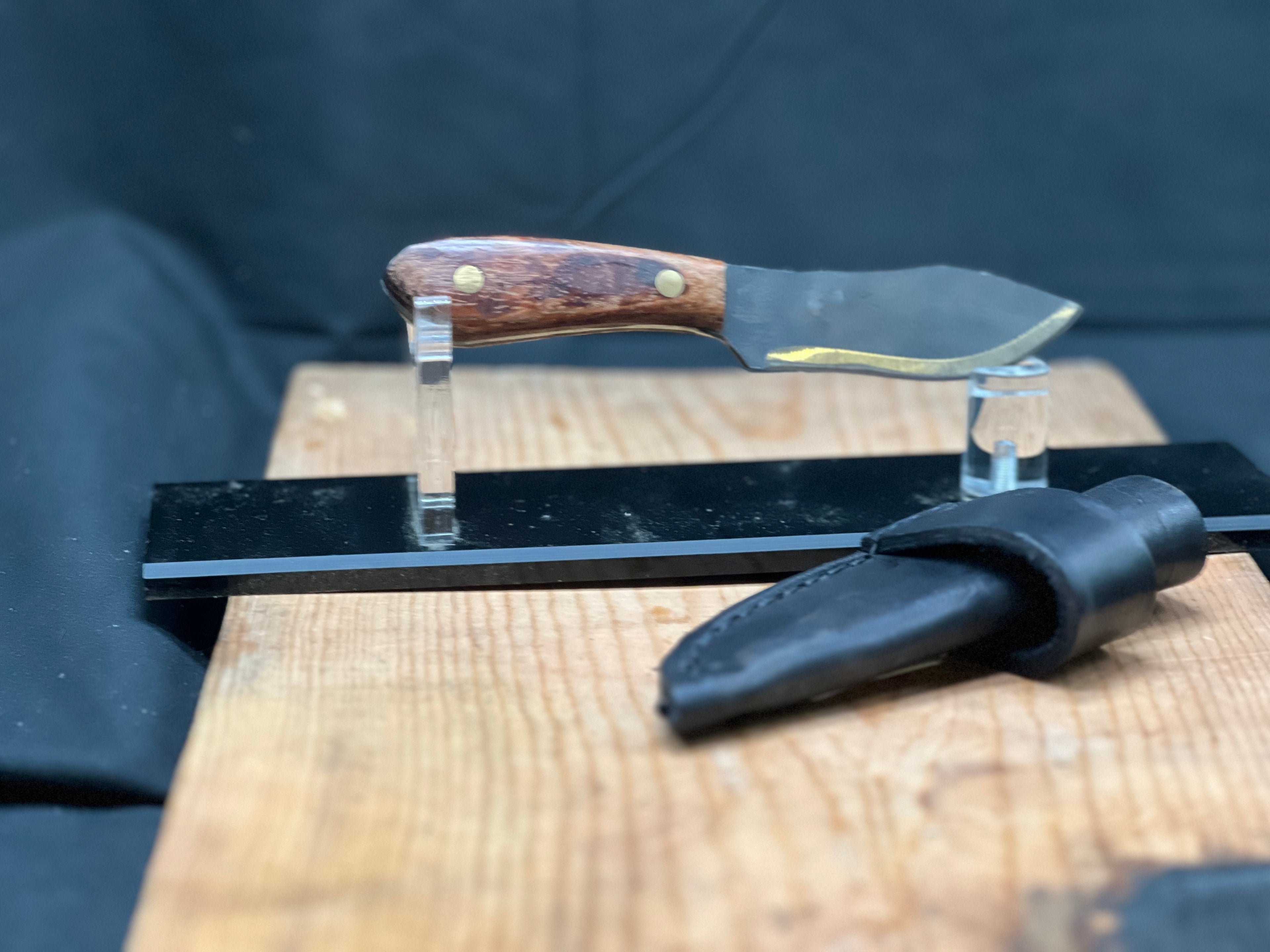 Little Nesmuk skinning knife