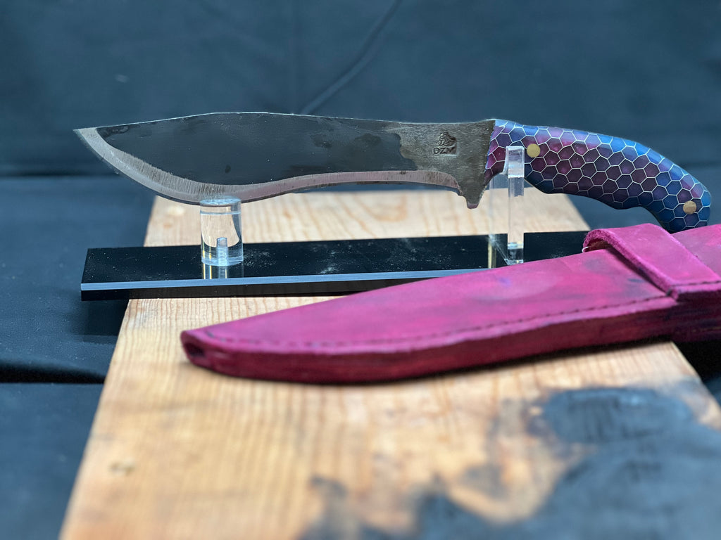 Large recurve hunting knife